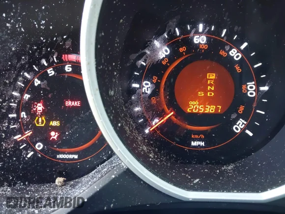 ✅ 2011 Toyota 4Runner SR5 • VIN: JTEZU5JR2B5028602 • Lot: 43928292. Wystawiony na IAAI z przebiegiem 205 387 mil. Bezpłatny archiwum sprzedaży aukcyjnych z USA i szczegółowy raport historii pojazdu na DreamBid. Zdjęcie 7.