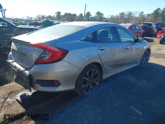 ✅ 2019 Honda Civic Sport • VIN: 2HGFC2F84KH529865 • Lot: 44390938. Wystawiony na IAAI z przebiegiem 46 835 mil. Bezpłatny archiwum sprzedaży aukcyjnych z USA i szczegółowy raport historii pojazdu na DreamBid. Zdjęcie 4.