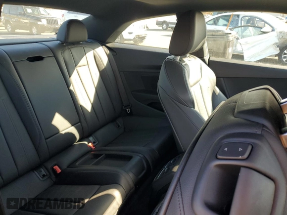 ✅ 2019 Audi A5 Premium Plus • VIN: WAUTNAF55KA060096 • Lot: 87462295. Wystawiony na Copart z przebiegiem 21 365 mil. Bezpłatny archiwum sprzedaży aukcyjnych z USA i szczegółowy raport historii pojazdu na DreamBid. Zdjęcie 10.