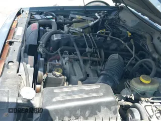 ✅ 1998 Jeep Cherokee SE • VIN: 1J4FJ28S9WL239654 • Лот: 41702323. Опубликован ранее на IAAI с пробегом 236 553 миль. Бесплатный доступ к архиву аукционных продаж из США и подробный отчёт об истории автомобиля на DreamBid. Изображение 19.