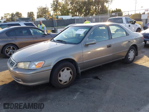 ✅ 2000 Toyota Camry LE • VIN: 4T1BG22K1YU633590 • Lot: 44185977. Wystawiony na IAAI z przebiegiem 245 649 mil. Bezpłatny archiwum sprzedaży aukcyjnych z USA i szczegółowy raport historii pojazdu na DreamBid. Zdjęcie 2.