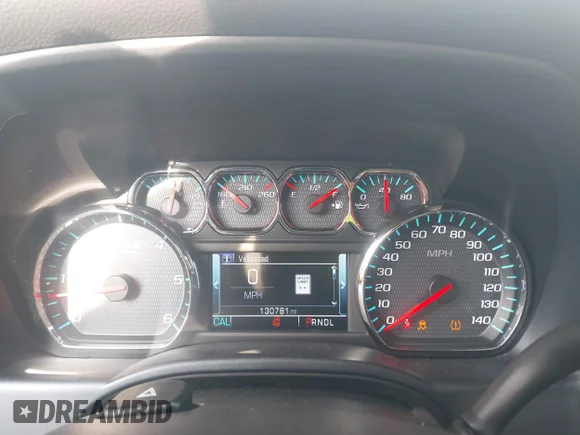 ✅ 2018 Chevrolet Silverado 1500 LT • VIN: 3GCUKREC2JG178119 • Lot: 43286952. Wystawiony na IAAI z przebiegiem 130 781 mil. Bezpłatny archiwum sprzedaży aukcyjnych z USA i szczegółowy raport historii pojazdu na DreamBid. Zdjęcie 7.