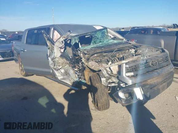 ✅ 2015 Toyota Tundra SR5 • VIN: 5TFEM5F18FX085371 • Lot: 44051521. Listed on IAAI with 185,446 mi. Free auction sales archive from the USA and detailed vehicle history report at DreamBid. Image 1.