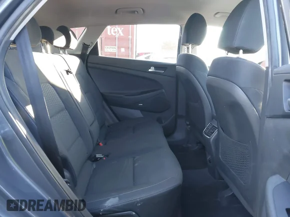 ✅ 2019 Hyundai Tucson SEL • VIN: KM8J33AL3KU860827 • Lot: 43794939. Wystawiony na IAAI z przebiegiem 51 106 mil. Bezpłatny archiwum sprzedaży aukcyjnych z USA i szczegółowy raport historii pojazdu na DreamBid. Zdjęcie 8.