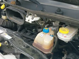 ✅ 2021 Ram ProMaster • VIN: 3C6ERVNG1ME505564 • Lot: 42095686. Wystawiony na IAAI z przebiegiem 144 667 mil. Bezpłatny archiwum sprzedaży aukcyjnych z USA i szczegółowy raport historii pojazdu na DreamBid. Zdjęcie 18.