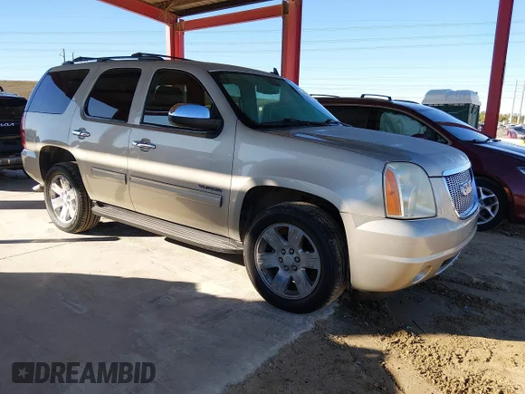 ✅ 2014 GMC Yukon SLT • VIN: 1GKS2CE05ER221890 • Lot: 44173400. Wystawiony na IAAI z przebiegiem 298 027 mil. Bezpłatny archiwum sprzedaży aukcyjnych z USA i szczegółowy raport historii pojazdu na DreamBid. Zdjęcie 1.