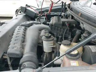 ✅ 2005 Ford F-150 XLT • VIN: 1FTPW12525KD46445 • Lot: 43081475. Listed on IAAI with Not provided. Free auction sales archive from the USA and detailed vehicle history report at DreamBid. Image 14.