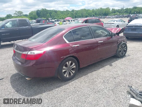✅ 2015 Honda Accord LX • VIN: 1HGCR2F31FA261156 • Lot: 45303174. Wystawiony na IAAI z przebiegiem 137 770 mil. Bezpłatny archiwum sprzedaży aukcyjnych z USA i szczegółowy raport historii pojazdu na DreamBid. Zdjęcie 4.
