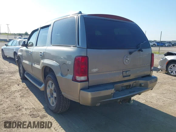 ✅ 2003 Cadillac Escalade • VIN: 1GYEK63N83R203531 • Лот: 42986300. Опубликован ранее на IAAI с пробегом 153 856 миль. Бесплатный доступ к архиву аукционных продаж из США и подробный отчёт об истории автомобиля на DreamBid. Изображение 3.
