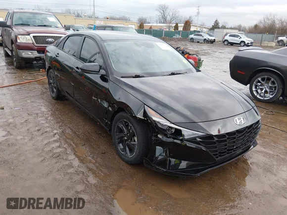 ✅ 2022 Hyundai Elantra SEL • VIN: KMHLM4AG0NU260835 • Лот: 44403113. Опубліковано раніше на IAAI з пробігом 76 561 миль. Безкоштовний доступ до архіву аукціонних продажів зі США та докладний звіт про історію автомобіля на DreamBid. Зображення 1.