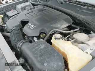 ✅ 2018 Dodge Challenger SXT Plus • VIN: 2C3CDZAG0JH132520 • Lot: 41564142. Wystawiony na IAAI z przebiegiem 142 735 mil. Bezpłatny archiwum sprzedaży aukcyjnych z USA i szczegółowy raport historii pojazdu na DreamBid. Zdjęcie 18.