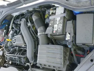 ✅ 2024 Volkswagen Jetta S • VIN: 3VW5M7BU4RM066898 • Lot: 43109701. Wystawiony na IAAI z przebiegiem 18 550 mil. Bezpłatny archiwum sprzedaży aukcyjnych z USA i szczegółowy raport historii pojazdu na DreamBid. Zdjęcie 20.