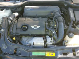 ✅ 2011 MINI Convertible S • VIN: WMWZP3C54BTX82748 • Lot: 41817396. Wystawiony na IAAI z przebiegiem 113 458 mil. Bezpłatny archiwum sprzedaży aukcyjnych z USA i szczegółowy raport historii pojazdu na DreamBid. Zdjęcie 13.