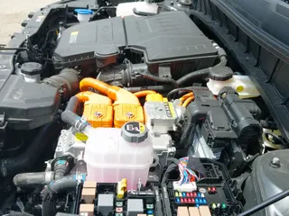 ✅ 2025 Kia Niro LX • VIN: KNDCP3LE3S5254969 • Lot: 43210451. Wystawiony na IAAI z przebiegiem 2 059 mil. Bezpłatny archiwum sprzedaży aukcyjnych z USA i szczegółowy raport historii pojazdu na DreamBid. Zdjęcie 19.