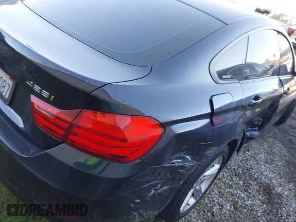 ✅ 2015 BMW 4 Series 428i • VIN: WBA4A9C5XFGL86370 • Lot: 43720642. Wystawiony na IAAI z przebiegiem 73 892 mil. Bezpłatny archiwum sprzedaży aukcyjnych z USA i szczegółowy raport historii pojazdu na DreamBid. Zdjęcie 4.