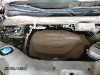 ✅ 2019 Honda Passport Touring • VIN: 5FNYF7H98KB002659 • Lot: 92264155. Listed on Copart with 62,110 mi. Free auction sales archive from the USA and detailed vehicle history report at DreamBid. Image 14.