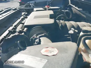 ✅ 2019 Chevrolet Silverado 1500 RST • VIN: 3GCUYEED5KG103755 • Lot: 43631636. Wystawiony na IAAI z przebiegiem 146 702 mil. Bezpłatny archiwum sprzedaży aukcyjnych z USA i szczegółowy raport historii pojazdu na DreamBid. Zdjęcie 20.