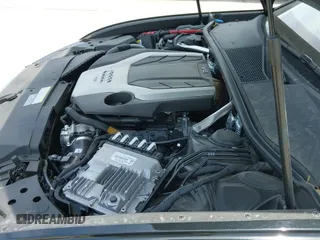 ✅ 2019 Audi A6 Premium • VIN: WAUK2AF29KN064896 • Lot: 42241617. Wystawiony na IAAI z przebiegiem 42 681 mil. Bezpłatny archiwum sprzedaży aukcyjnych z USA i szczegółowy raport historii pojazdu na DreamBid. Zdjęcie 19.