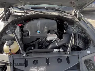 ✅ 2013 BMW 5 Series 528i • VIN: WBAXG5C52DD232870 • Лот: 94830565. Опубликован ранее на Copart с пробегом 118 527 миль. Бесплатный доступ к архиву аукционных продаж из США и подробный отчёт об истории автомобиля на DreamBid. Изображение 11.