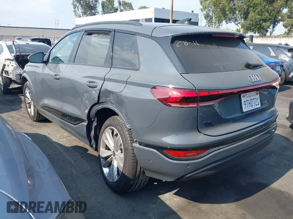 ✅ 2025 Audi Q6 e-tron Premium • VIN: WA112BGF5SA018747 • Lot: 42735386. Listed on IAAI with 2,028 mi. Free auction sales archive from the USA and detailed vehicle history report at DreamBid. Image 3.