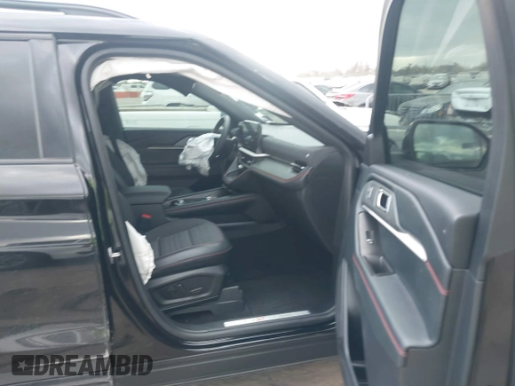 ✅ 2025 Ford Explorer ST-Line • VIN: 1FMUK7KH6SGA48373 • Lot: 44013741. Wystawiony na IAAI z przebiegiem 17 532 mil. Bezpłatny archiwum sprzedaży aukcyjnych z USA i szczegółowy raport historii pojazdu na DreamBid. Zdjęcie 5.
