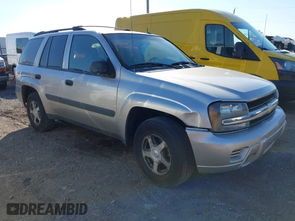 ✅ 2005 Chevrolet TrailBlazer LT • VIN: 1GNDT13S052193541 • Lot: 45044084. Listed on IAAI with 146,173 mi. Free auction sales archive from the USA and detailed vehicle history report at DreamBid. Image 1.