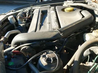 ✅ 2000 Saab 9-3 SE • VIN: YS3DF58K2Y2047641 • Lot: 43754921. Wystawiony na IAAI z przebiegiem 252 983 mil. Bezpłatny archiwum sprzedaży aukcyjnych z USA i szczegółowy raport historii pojazdu na DreamBid. Zdjęcie 12.