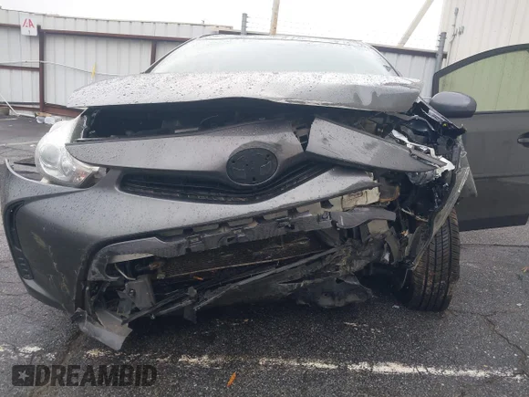 ✅ 2017 Toyota Prius Four • VIN: JTDZN3EU4HJ061024 • Lot: 43858462. Wystawiony na IAAI z przebiegiem 150 973 mil. Bezpłatny archiwum sprzedaży aukcyjnych z USA i szczegółowy raport historii pojazdu na DreamBid. Zdjęcie 6.