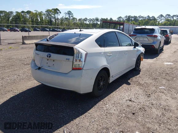 ✅ 2010 Toyota Prius III • VIN: JTDKN3DU6A0139317 • Лот: 45430595. Опубліковано раніше на IAAI з пробігом 258 780 миль. Безкоштовний доступ до архіву аукціонних продажів зі США та докладний звіт про історію автомобіля на DreamBid. Зображення 4.