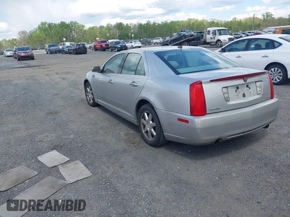 ✅ 2008 Cadillac STS AWD • VIN: 1G6DA67V180172149 • Лот: 44910934. Опубліковано раніше на IAAI з пробігом 99 380 миль. Безкоштовний доступ до архіву аукціонних продажів зі США та докладний звіт про історію автомобіля на DreamBid. Зображення 3.