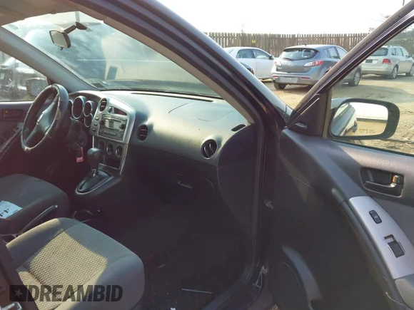 ✅ 2005 Toyota Matrix STD • VIN: 2T1KR32E05C325558 • Лот: 44608439. Опубліковано раніше на IAAI з пробігом 196 176 миль. Безкоштовний доступ до архіву аукціонних продажів зі США та докладний звіт про історію автомобіля на DreamBid. Зображення 5.