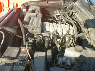 ✅ 2003 Toyota Sequoia SR5 • VIN: 5TDBT44A73S153163 • Лот: 43616460. Опубликован ранее на IAAI с пробегом 281 182 миль. Бесплатный доступ к архиву аукционных продаж из США и подробный отчёт об истории автомобиля на DreamBid. Изображение 14.