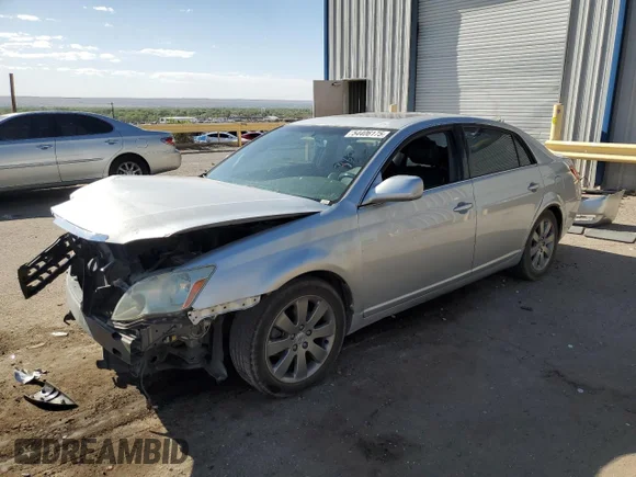 ✅ 2005 Toyota Avalon XL • VIN: 4T1BK36B85U046099 • Лот: 70212055. Опубліковано раніше на Copart з пробігом 218 261 миль. Безкоштовний доступ до архіву аукціонних продажів зі США та докладний звіт про історію автомобіля на DreamBid. Зображення 1.