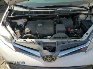 ✅ 2019 Toyota Sienna Limited • VIN: 5TDYZ3DC2KS977445 • Lot: 93521265. Wystawiony na Copart z przebiegiem 104 377 mil. Bezpłatny archiwum sprzedaży aukcyjnych z USA i szczegółowy raport historii pojazdu na DreamBid. Zdjęcie 15.