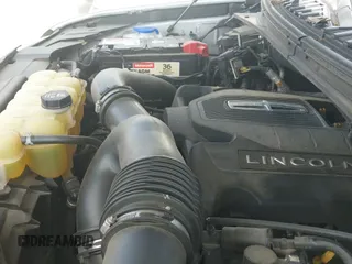 ✅ 2019 Lincoln Navigator Reserve • VIN: 5LMJJ3LT9KEL04872 • Lot: 42183866. Listed on IAAI with 93,153 mi. Free auction sales archive from the USA and detailed vehicle history report at DreamBid. Image 19.