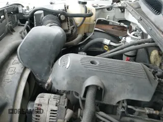 ✅ 2005 GMC Sierra 2500HD SLT • VIN: 1GTHK23U05F877387 • Lot: 42870522. Listed on IAAI with Not provided. Free auction sales archive from the USA and detailed vehicle history report at DreamBid. Image 19.