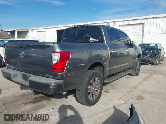 ✅ 2017 Nissan Titan SV • VIN: 1N6AA1E69HN574595 • Lot: 44191031. Wystawiony na IAAI z przebiegiem 159 521 mil. Bezpłatny archiwum sprzedaży aukcyjnych z USA i szczegółowy raport historii pojazdu na DreamBid. Zdjęcie 4.