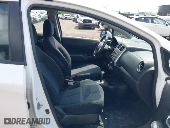 ✅ 2014 Nissan Note SV • VIN: 3N1CE2CP2EL422044 • Lot: 44865277. Wystawiony na IAAI z przebiegiem 48 205 mil. Bezpłatny archiwum sprzedaży aukcyjnych z USA i szczegółowy raport historii pojazdu na DreamBid. Zdjęcie 5.