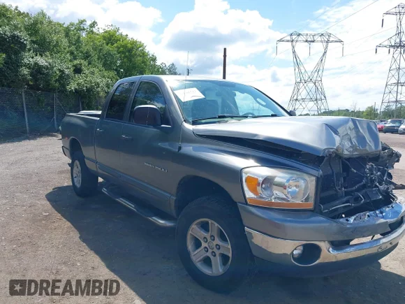 ✅ 2006 Dodge 1500 SLT • VIN: 1D7HU18N96S652423 • Lot: 45124423. Listed on IAAI with 147,713 mi. Free auction sales archive from the USA and detailed vehicle history report at DreamBid. Image 1.