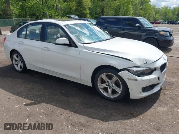 ✅ 2014 BMW 3 Series 328i xDrive • VIN: WBA3B5G51ENS06344 • Lot: 44894032. Wystawiony na IAAI z przebiegiem 148 970 mil. Bezpłatny archiwum sprzedaży aukcyjnych z USA i szczegółowy raport historii pojazdu na DreamBid. Zdjęcie 1.