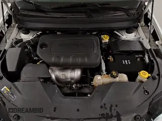 ✅ 2019 Jeep Cherokee Limited • VIN: 1C4PJLDB8KD392214 • Лот: 90803485. Опубликован ранее на Copart с пробегом 99 417 миль. Бесплатный доступ к архиву аукционных продаж из США и подробный отчёт об истории автомобиля на DreamBid. Изображение 15.