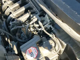 ✅ 2010 Honda Insight EX • VIN: JHMZE2H72AS027985 • Лот: 43626365. Опубликован ранее на IAAI с пробегом 307 003 миль. Бесплатный доступ к архиву аукционных продаж из США и подробный отчёт об истории автомобиля на DreamBid. Изображение 18.