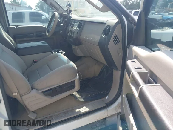 ✅ 2008 Ford F-250 XL • VIN: 1FTSW21R18EA05867 • Лот: 45549210. Опубліковано раніше на IAAI з пробігом 397 932 миль. Безкоштовний доступ до архіву аукціонних продажів зі США та докладний звіт про історію автомобіля на DreamBid. Зображення 5.