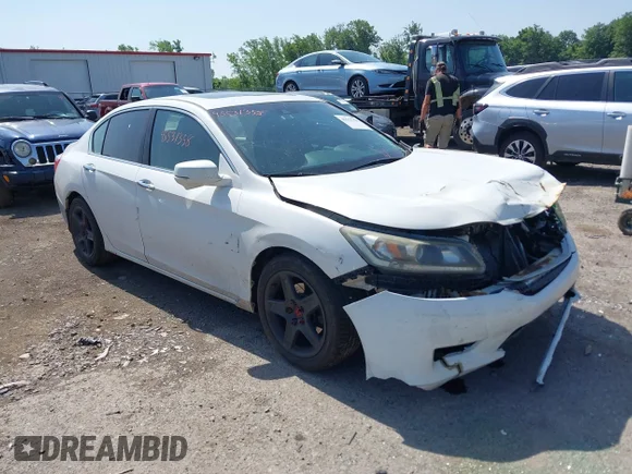 ✅ 2013 Honda Accord EX-L • VIN: 1HGCR2F87DA275233 • Лот: 45531358. Опубліковано раніше на IAAI з пробігом 233 555 миль. Безкоштовний доступ до архіву аукціонних продажів зі США та докладний звіт про історію автомобіля на DreamBid. Зображення 1.