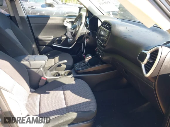 ✅ 2022 Kia Soul LX • VIN: KNDJ23AU7N7833004 • Lot: 45003651. Wystawiony na IAAI z przebiegiem 119 581 mil. Bezpłatny archiwum sprzedaży aukcyjnych z USA i szczegółowy raport historii pojazdu na DreamBid. Zdjęcie 5.
