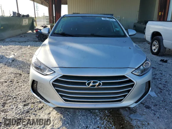 ✅ 2018 Hyundai Elantra SEL • VIN: 5NPD84LFXJH260752 • Lot: 70014612. Wystawiony na Copart z przebiegiem 40 816 mil. Bezpłatny archiwum sprzedaży aukcyjnych z USA i szczegółowy raport historii pojazdu na DreamBid. Zdjęcie 5.