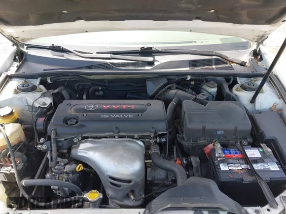 ✅ 2005 Toyota Camry LE • VIN: 4T1BE32K85U590826 • Lot: 44810432. Wystawiony na IAAI z przebiegiem 123 895 mil. Bezpłatny archiwum sprzedaży aukcyjnych z USA i szczegółowy raport historii pojazdu na DreamBid. Zdjęcie 10.