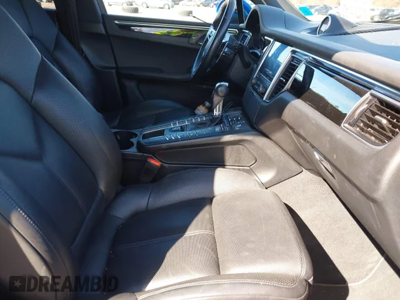 ✅ 2018 Porsche Macan • VIN: WP1AA2A56JLB25509 • Lot: 41766563. Wystawiony na IAAI z przebiegiem 59 853 mil. Bezpłatny archiwum sprzedaży aukcyjnych z USA i szczegółowy raport historii pojazdu na DreamBid. Zdjęcie 5.