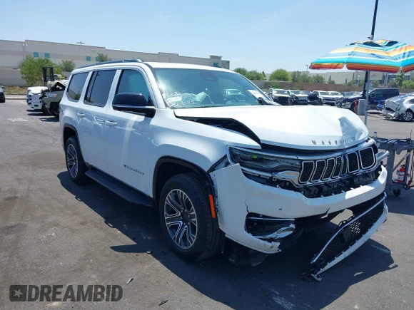 ✅ 2024 Jeep Wagoneer • VIN: 1C4SJUAP9RS110913 • Лот: 42490018. Опубликован ранее на IAAI с пробегом 8 350 миль. Бесплатный доступ к архиву аукционных продаж из США и подробный отчёт об истории автомобиля на DreamBid. Изображение 1.