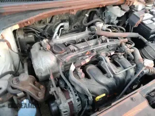 ✅ 2014 Hyundai Veloster • VIN: KMHTC6AD5EU192486 • Lot: 86204784. Wystawiony na Copart z przebiegiem 172 013 mil. Bezpłatny archiwum sprzedaży aukcyjnych z USA i szczegółowy raport historii pojazdu na DreamBid. Zdjęcie 13.